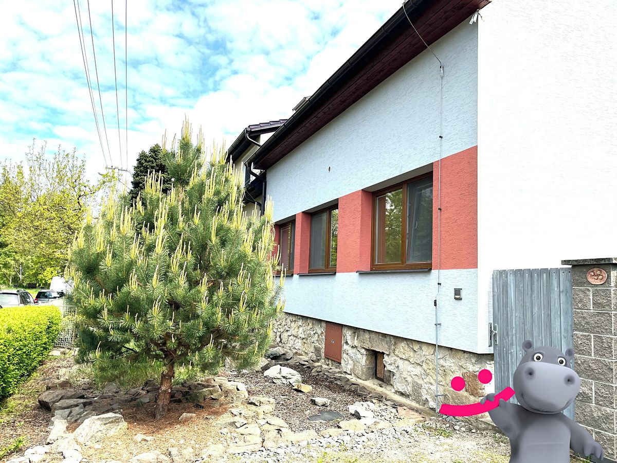 Prodej rodinného domu 337 m², pozemek 687 m²