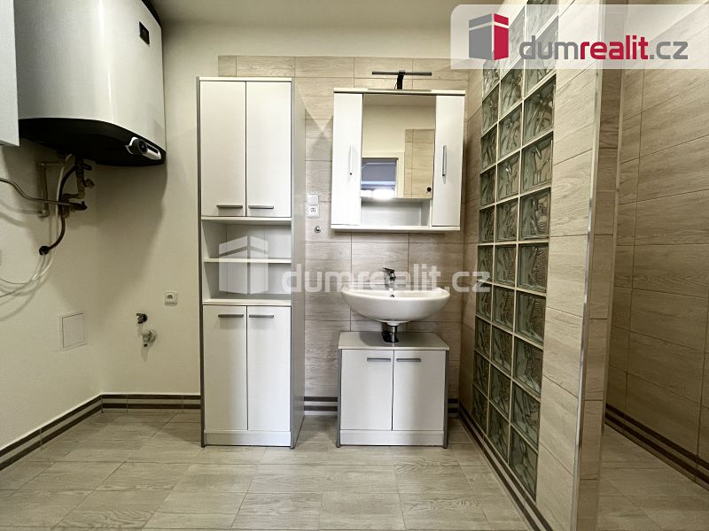 Pronájem bytu 2+kk 55 m² – fotografie 3