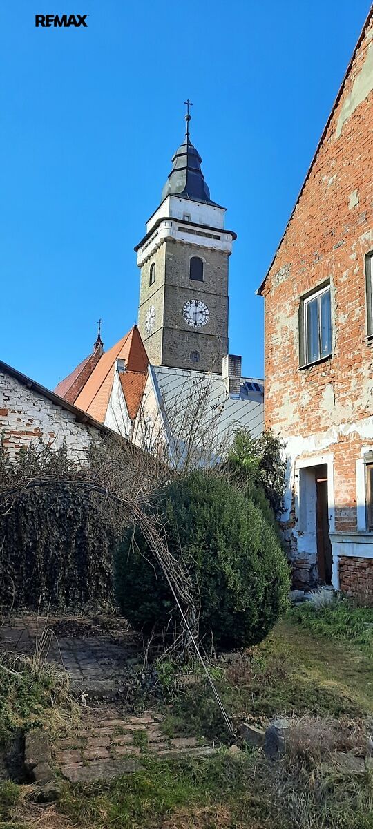Prodej rodinného domu 416 m², pozemek 445 m² – fotografie 3
