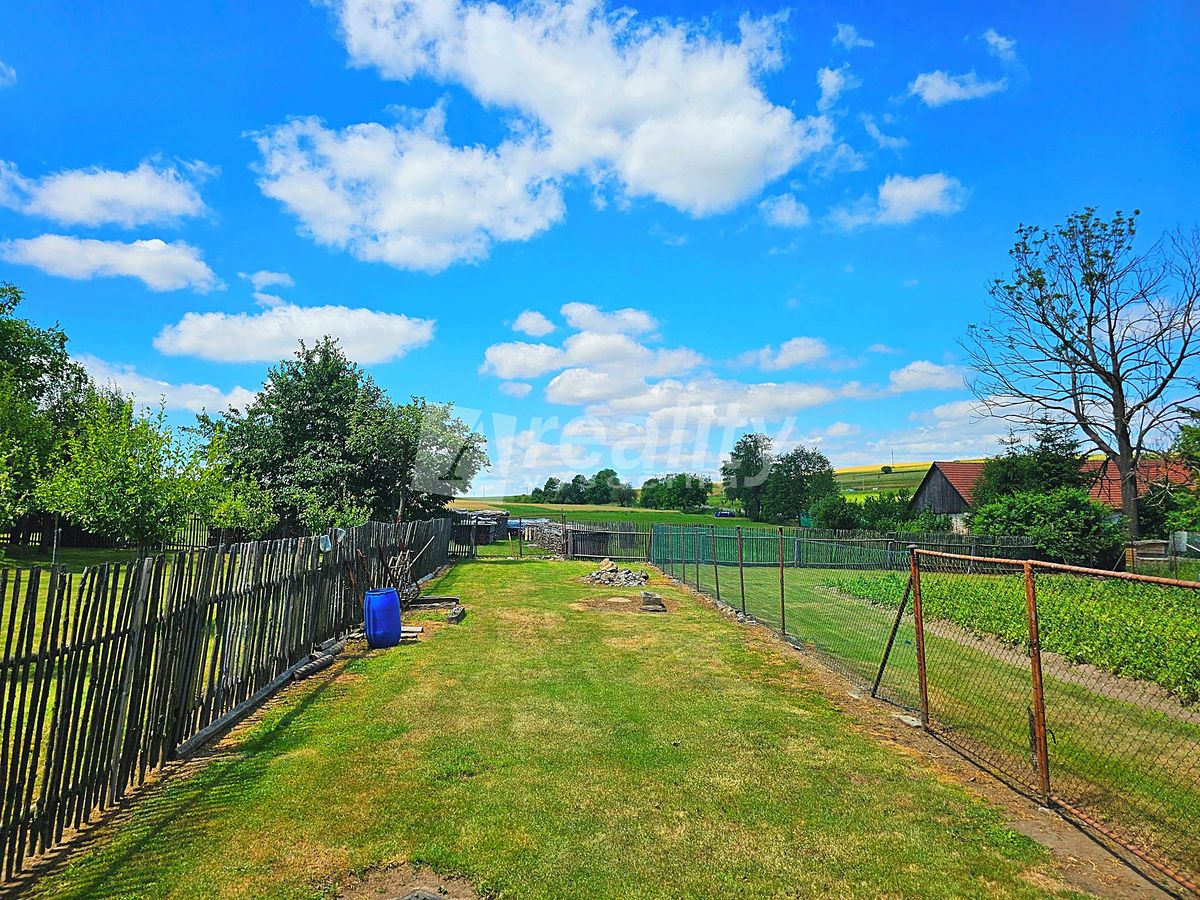 Prodej zemědělské usedlosti 310 m², pozemek 2061 m² – fotografie 4