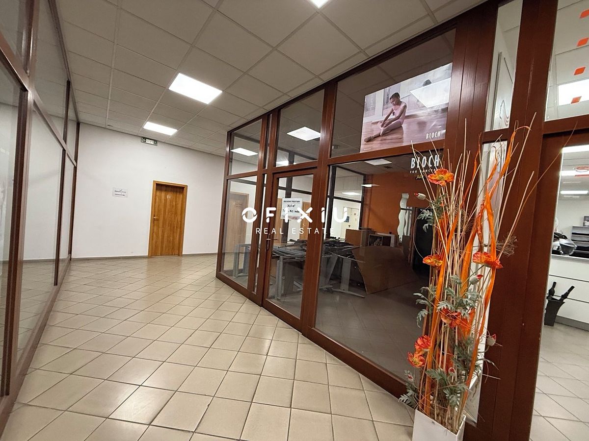 Pronájem obchodního prostoru 31 m² – fotografie 3