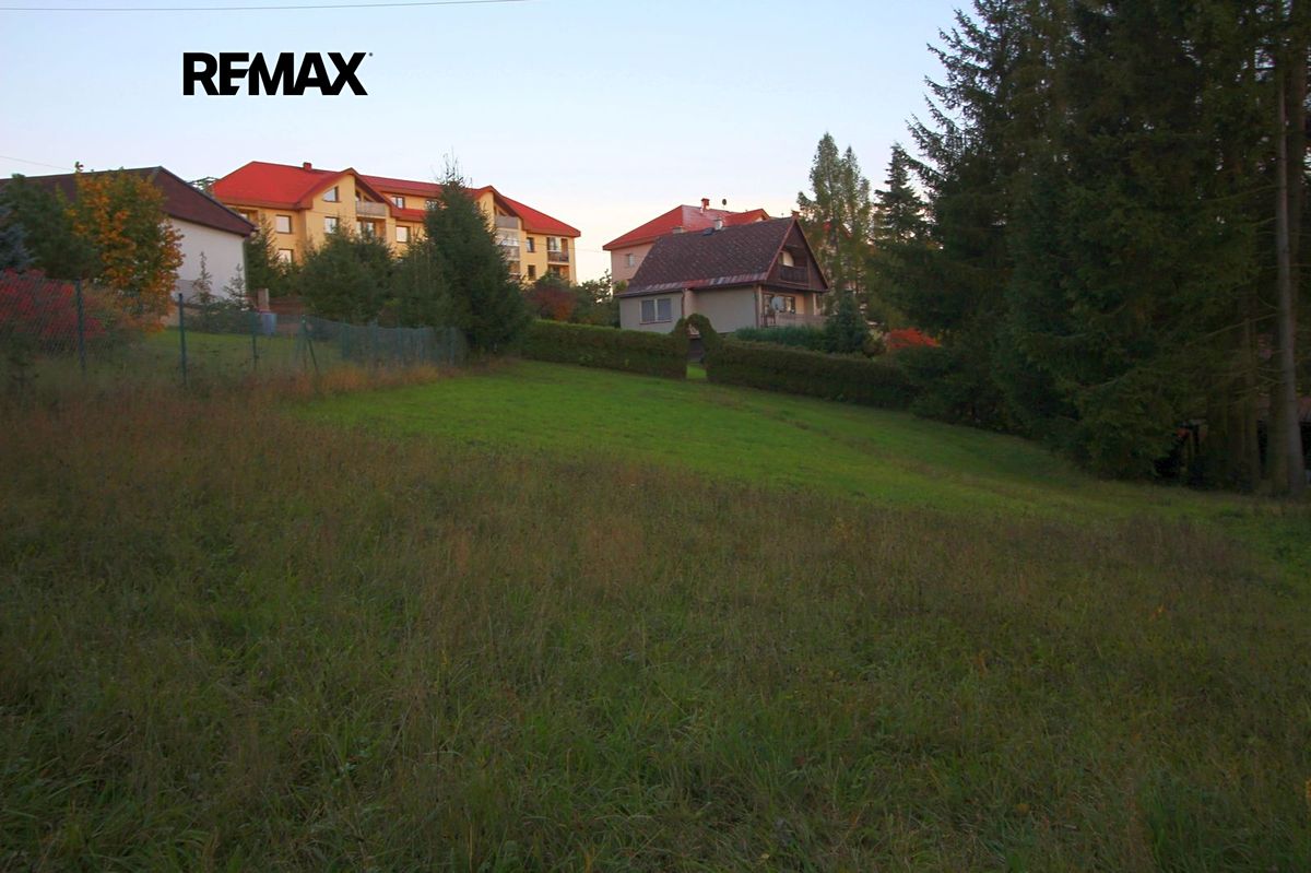 Prodej stavebního pozemku 1291 m² – fotografie 2