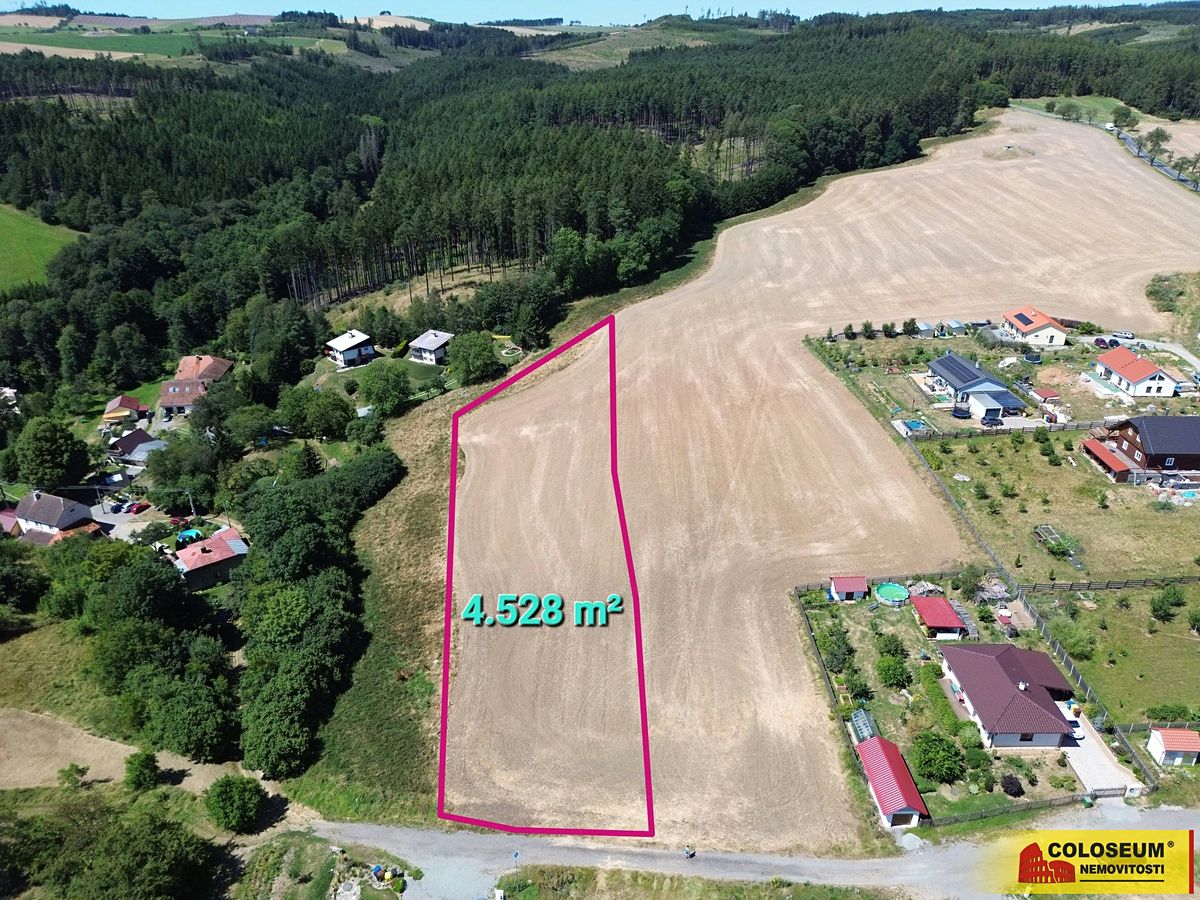 Prodej stavebního pozemku 4528 m², Štěchov – fotka 1 z 3