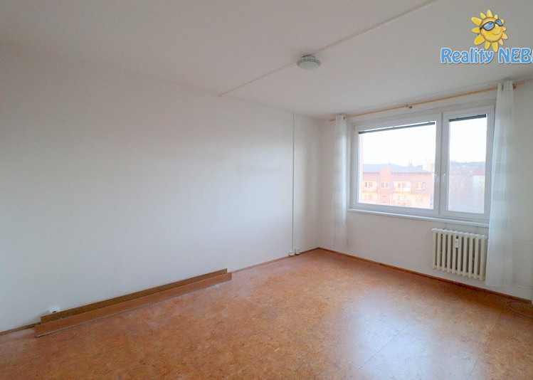 Pronájem bytu 1+1, 40 m² (1 z 9)