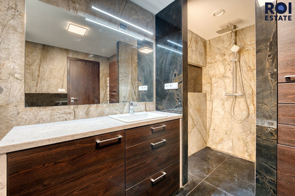 Pronájem bytu 4+kk 113 m² – fotografie 2
