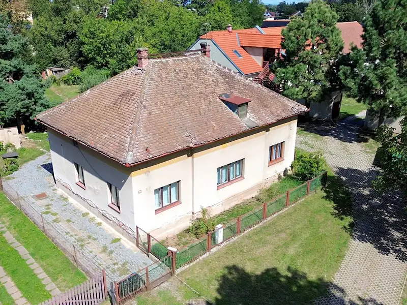 Prodej rodinného domu 166 m², pozemek 1172 m², Opatovice nad Labem – náhled fotky 1