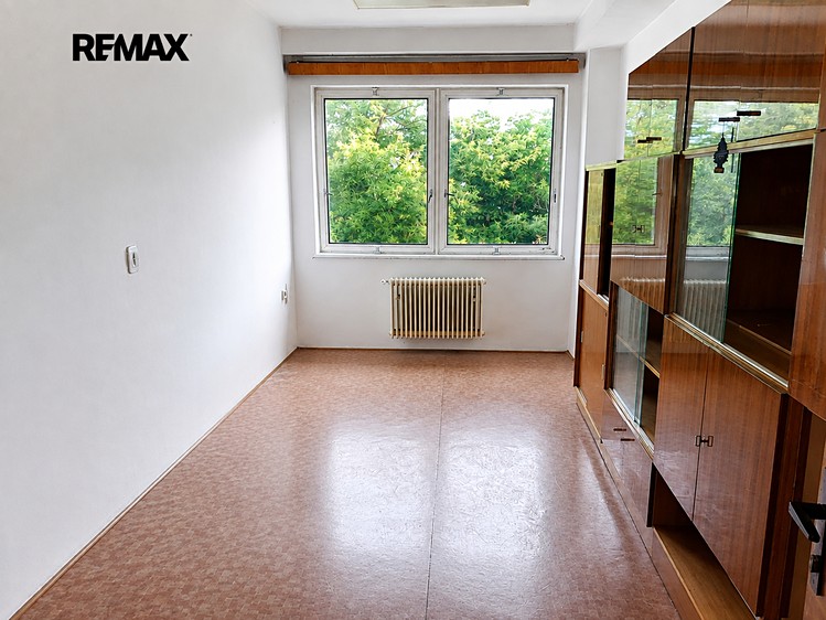 Pronájem komerčního prostoru, 50 m² (2 z 8)