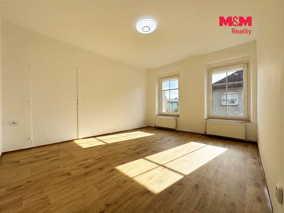 Pronájem bytu 2+1 50 m² – fotografie 2