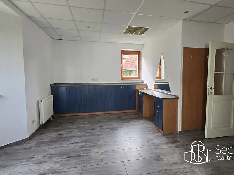 Pronájem obchodního prostoru 31 m², Sokolov – náhled fotky 2