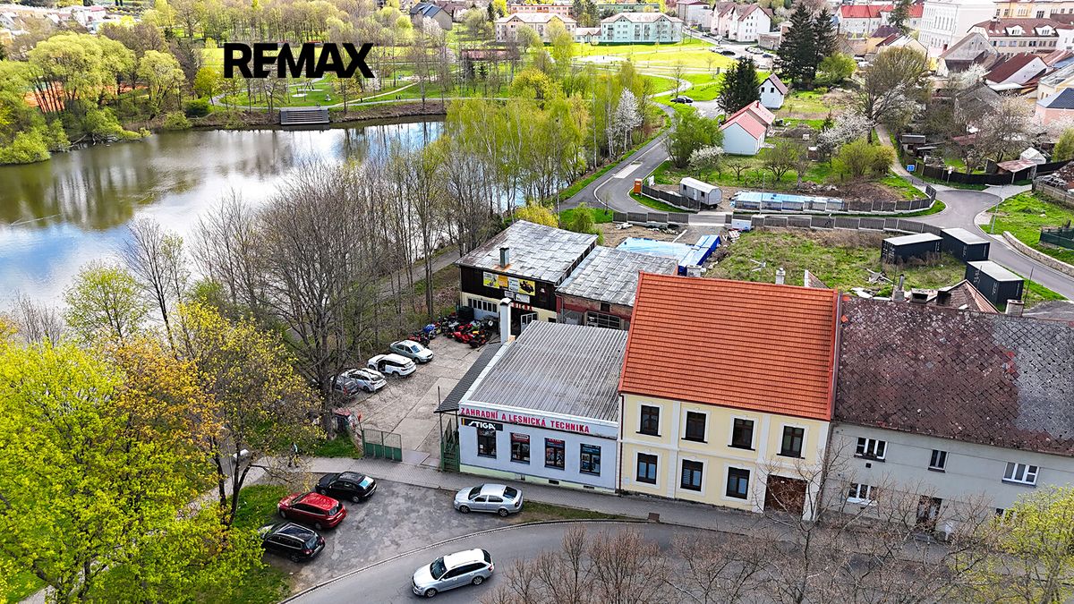 Prodej obchodního prostoru 200 m² – fotografie 3