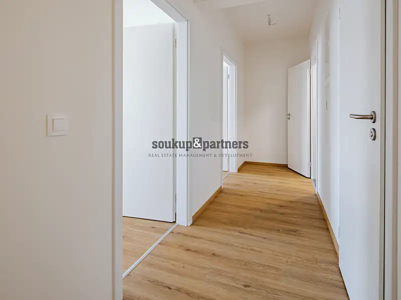 Prodej bytu 3+kk 74 m², Kladno – náhled fotky 2