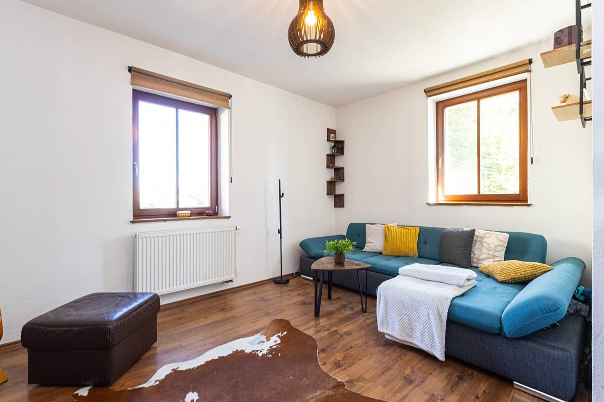 Prodej rodinného domu 180 m², pozemek 338 m² – fotografie 3