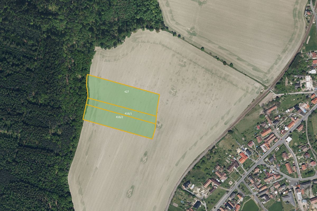 Prodej pole 38219 m²