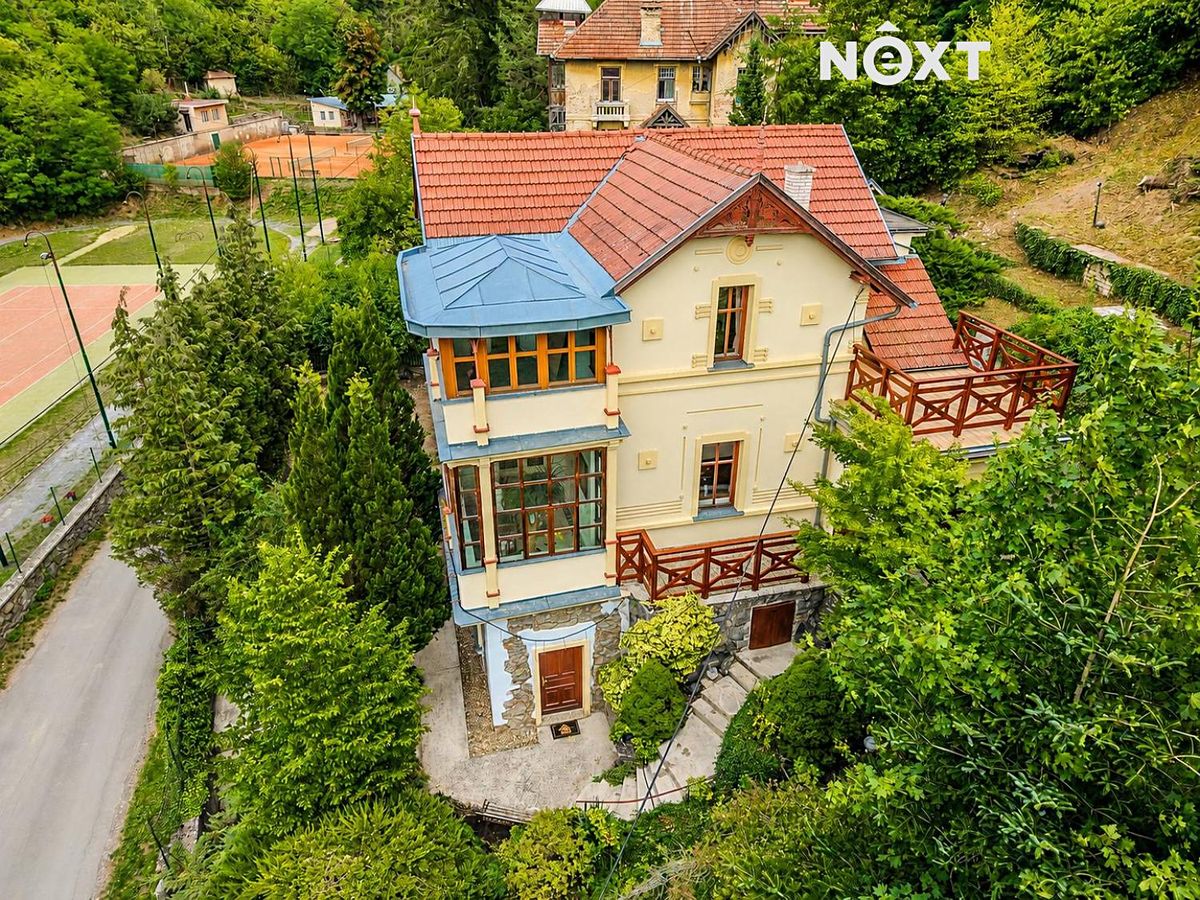 Prodej vily 285 m², pozemek 1291 m²