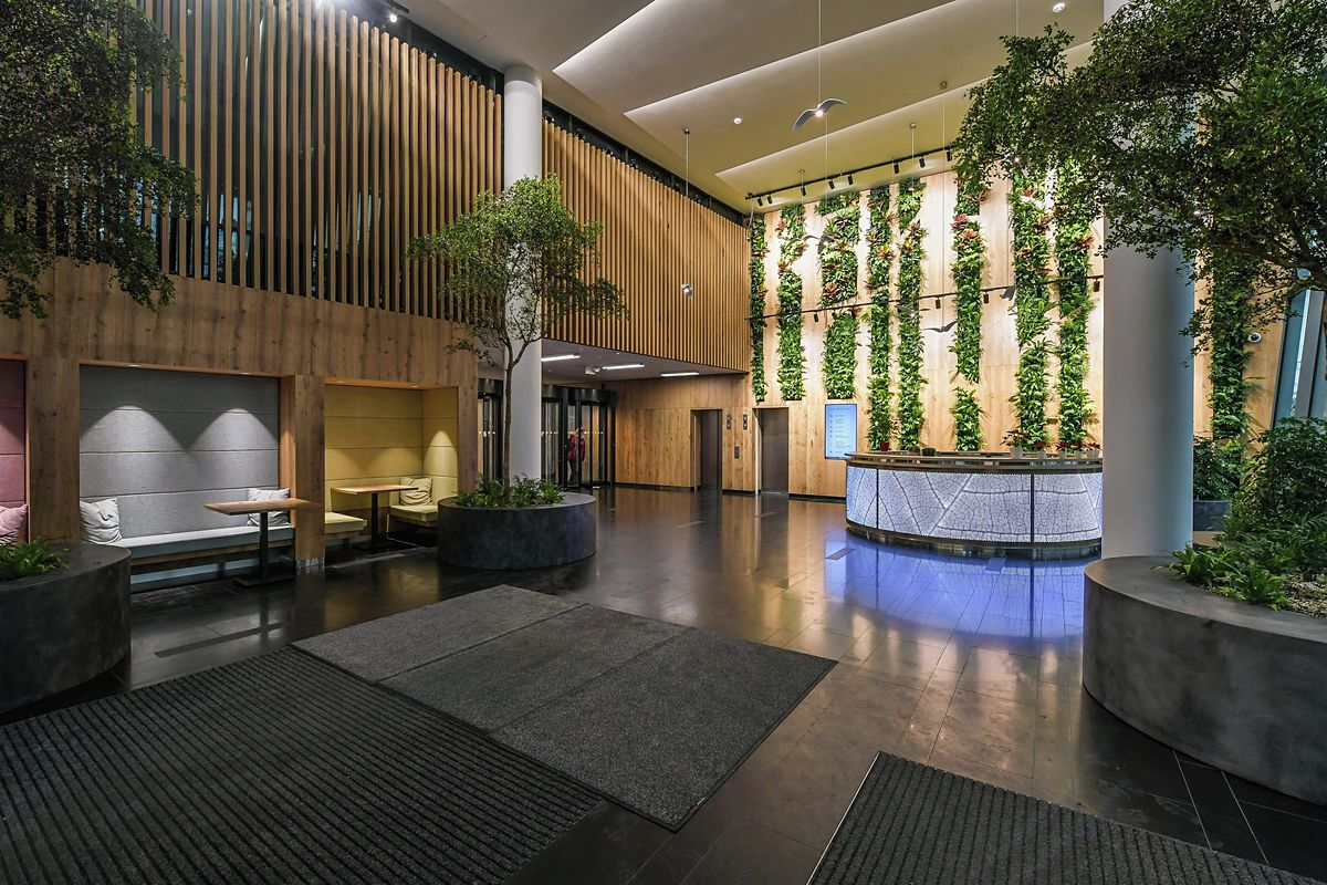 Pronájem kanceláře 420 m² – fotografie 2