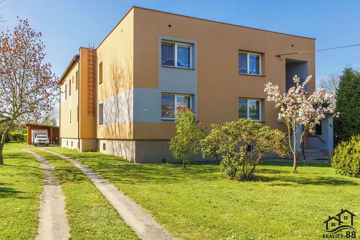 Prodej rodinného domu 500 m², pozemek 2506 m²