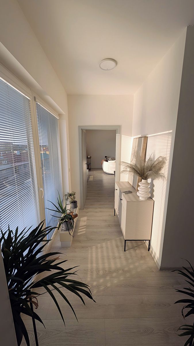 Pronájem bytu 2+kk 53 m² – fotografie 3