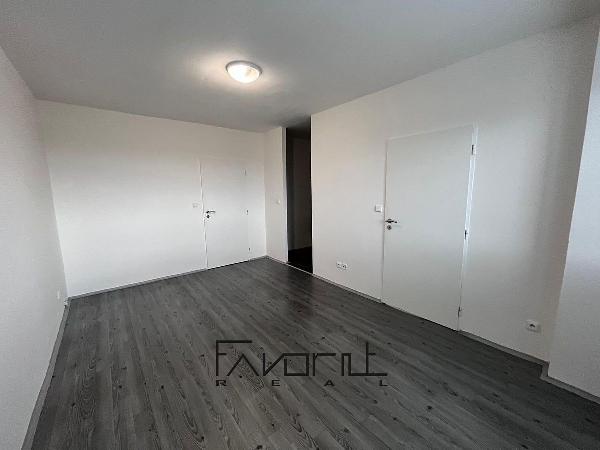 Pronájem bytu 2+kk 40 m² – fotografie 5