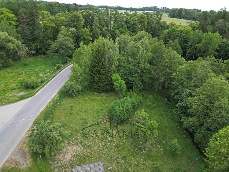 Prodej pozemku, 2 377 m² (1 z 13)