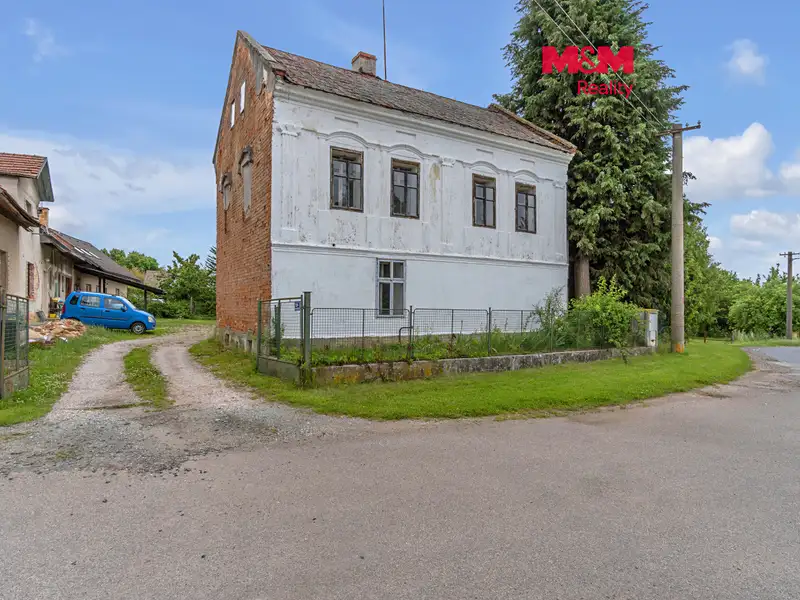 Prodej rodinného domu 100 m², pozemek 885 m², Nemyčeves – náhled fotky 1