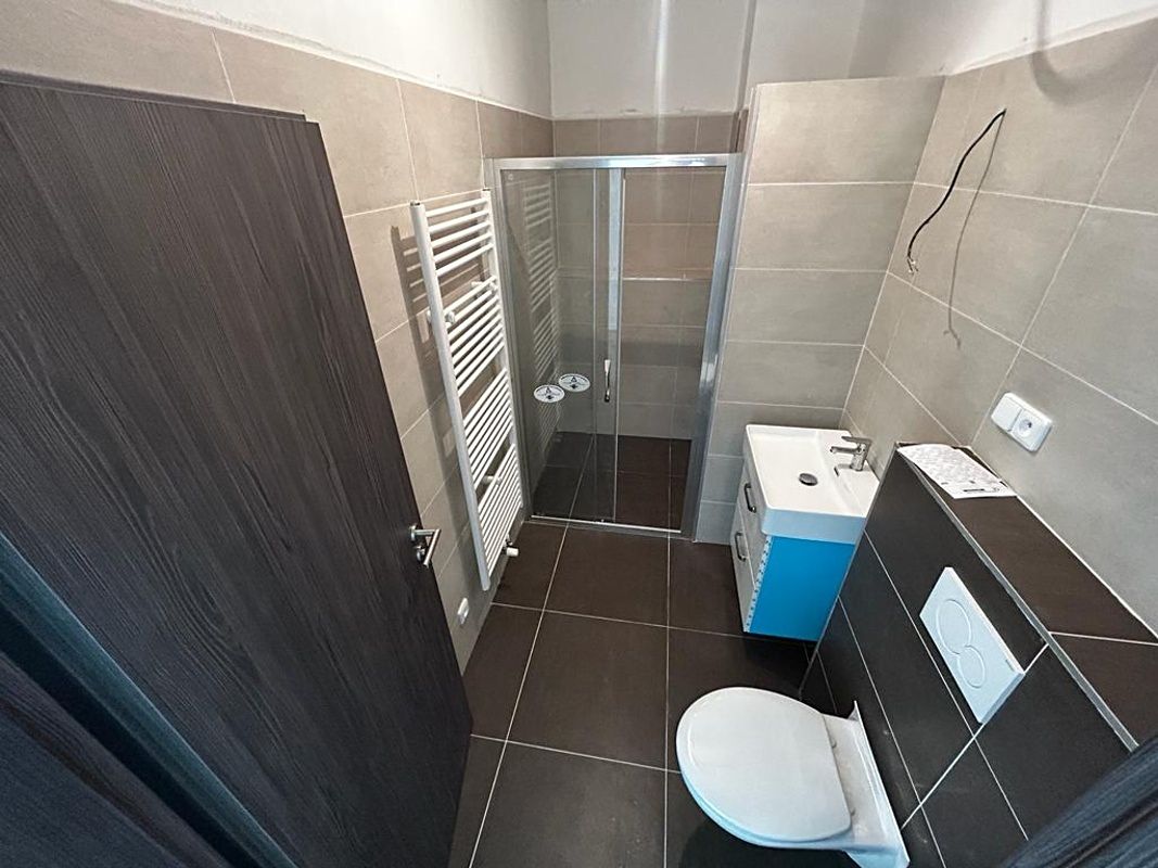 Pronájem bytu 2+kk 64 m² – fotografie 4