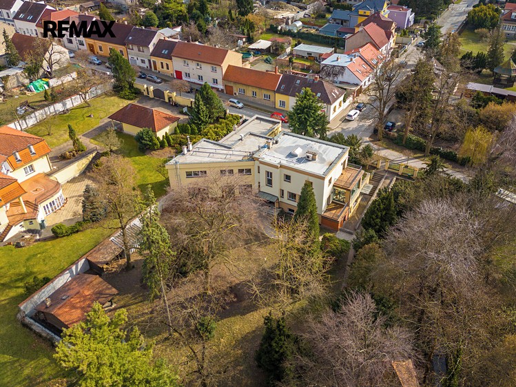 Gewerbefläche zum Kauf, 675 m² (2 von 56)
