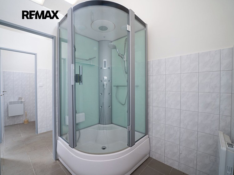 Комерційне приміщення в оренду, 1 335 м² (12 з 17)