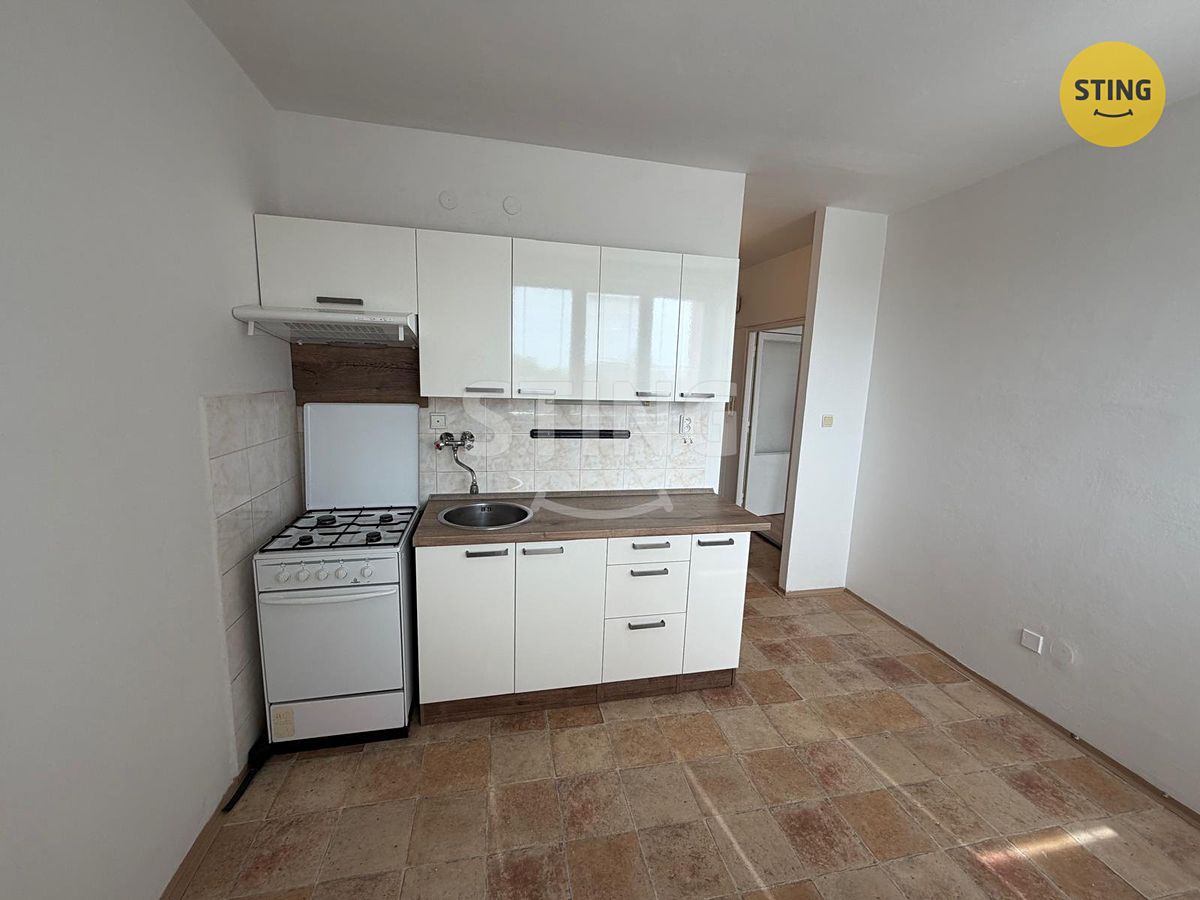 Pronájem bytu 1+1 36 m² – fotografie 2