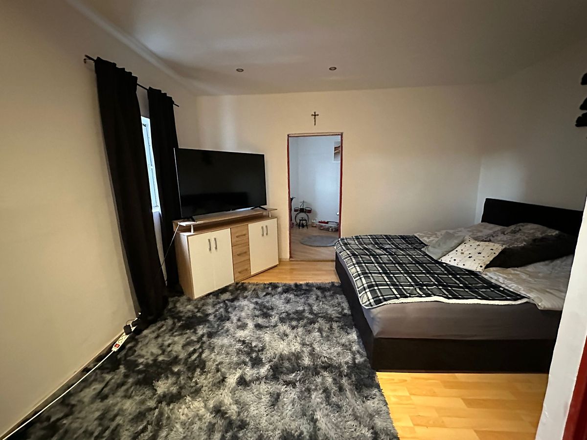 Prodej rodinného domu 194 m², pozemek 200 m² – fotografie 4