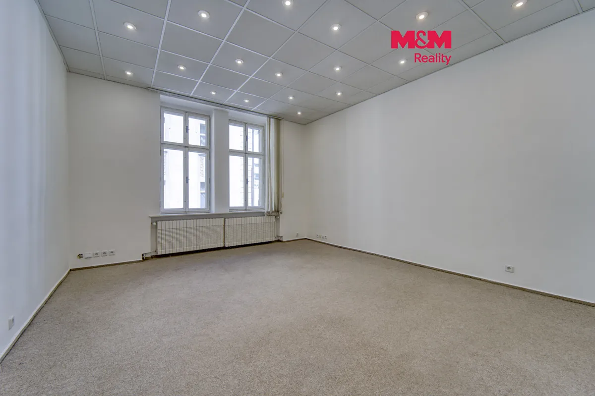Pronájem kanceláře 112 m²