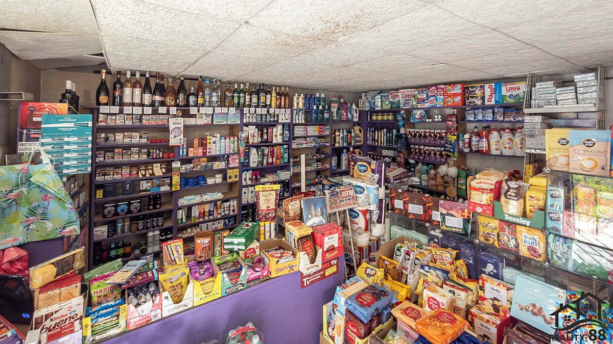 Prodej obchodního prostoru 30 m² – fotografie 2