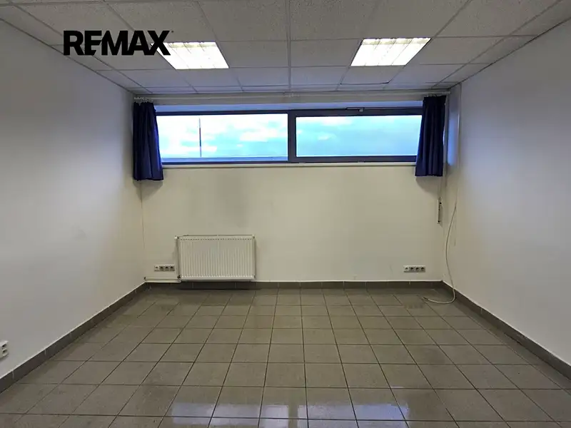 Pronájem kanceláře 58 m², Litomyšl – náhled fotky 1
