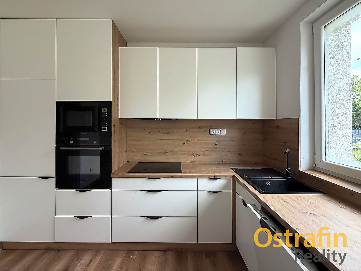 Prodej rodinného domu 143 m², pozemek 689 m² – fotografie 4