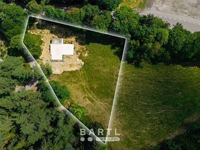 Prodej  stavebního pozemku 2 376 m²