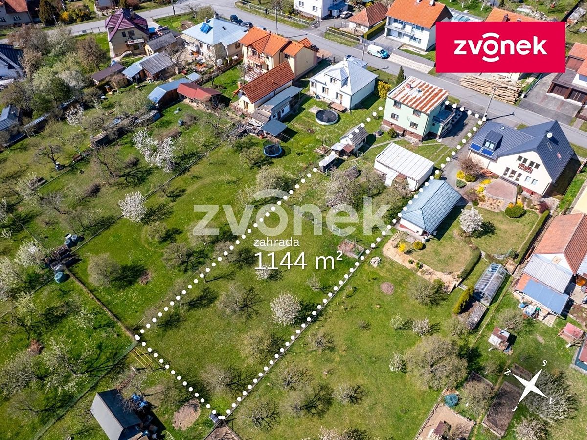 Prodej rodinného domu 190 m², pozemek 1469 m² – fotografie 2
