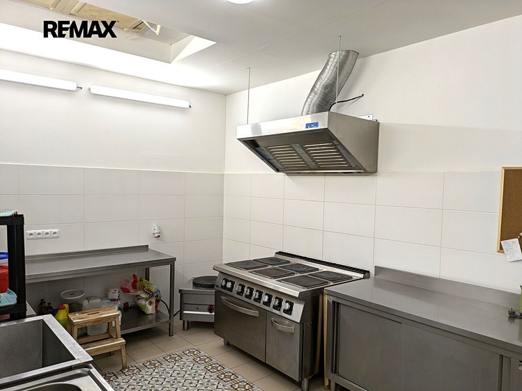 Комерційне приміщення в оренду, 132 м² (20 з 30)