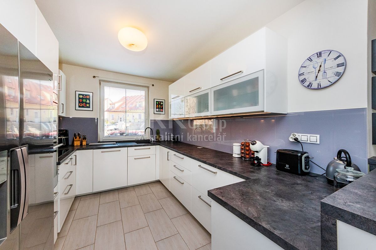 Prodej rodinného domu 155 m², pozemek 449 m² – fotografie 2