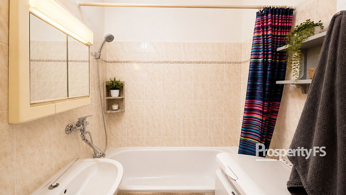 Pronájem bytu 2+1 49 m² – fotografie 3