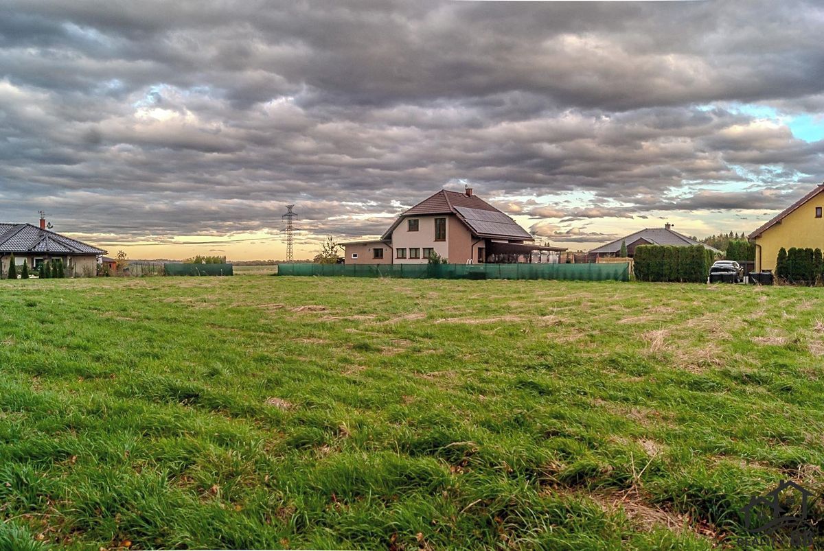 Prodej stavebního pozemku 1292 m² – fotografie 3