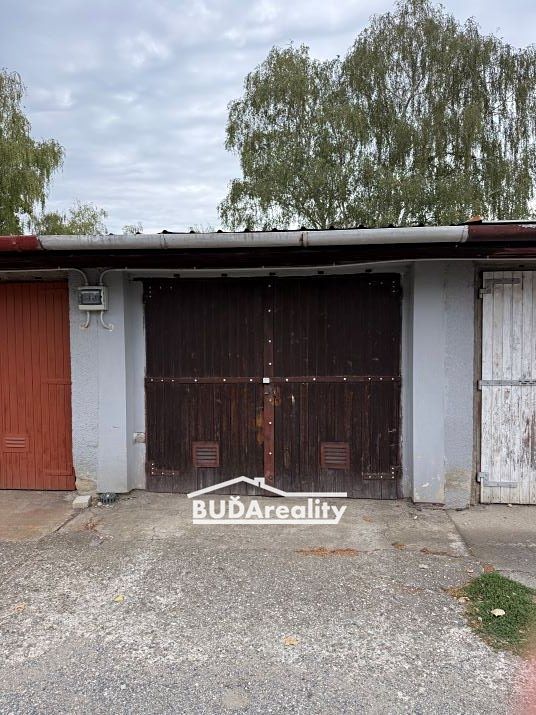Prodej garáže 17 m² – fotografie 3