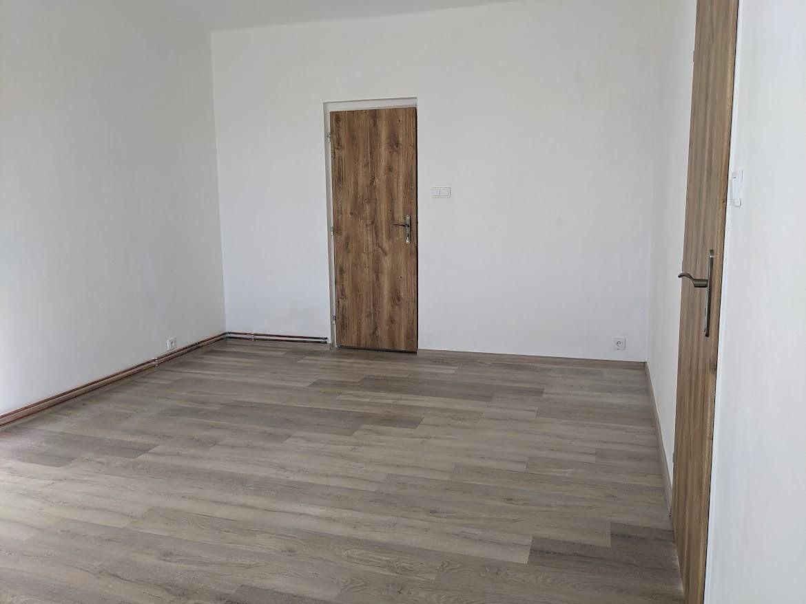 Pronájem bytu 3+kk 86 m² – fotografie 4