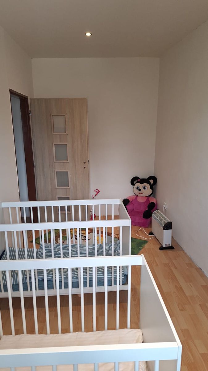 Prodej rodinného domu 194 m², pozemek 200 m² – fotografie 5