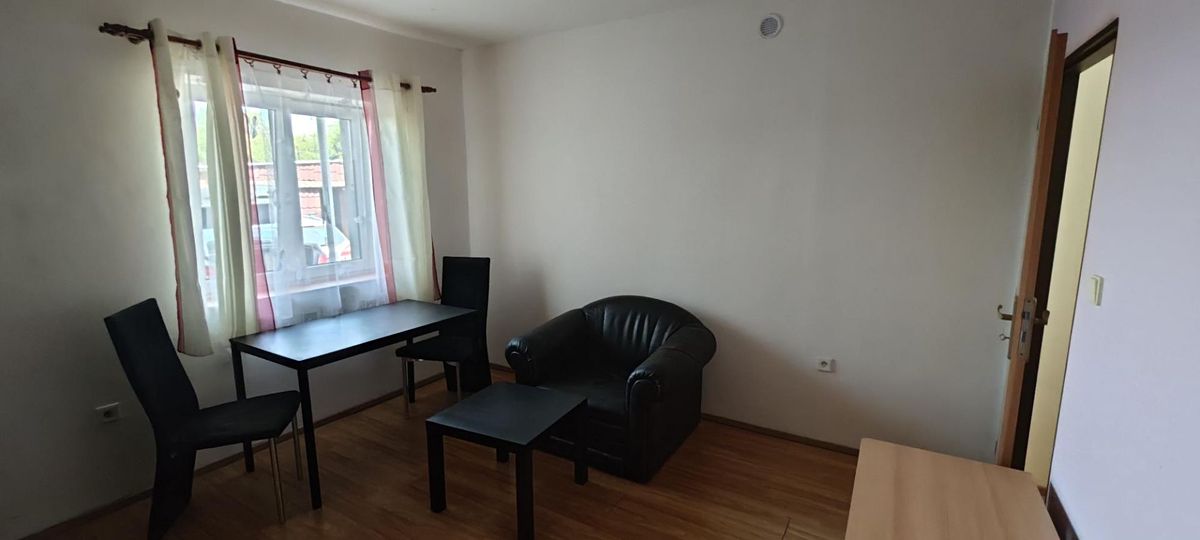 Pronájem bytu 2+kk 28 m² – fotografie 4