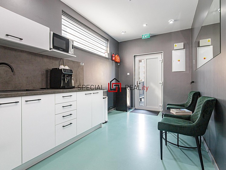 Комерційне приміщення на продаж, 138 м² (19 з 32)