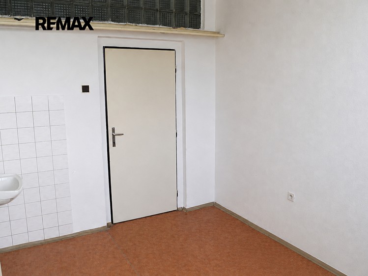 Pronájem komerčního prostoru, 50 m² (7 z 8)