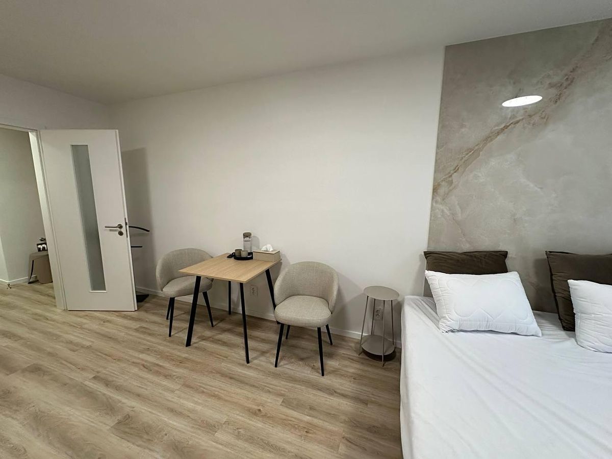 Pronájem bytu 1+kk 26 m² – fotografie 3