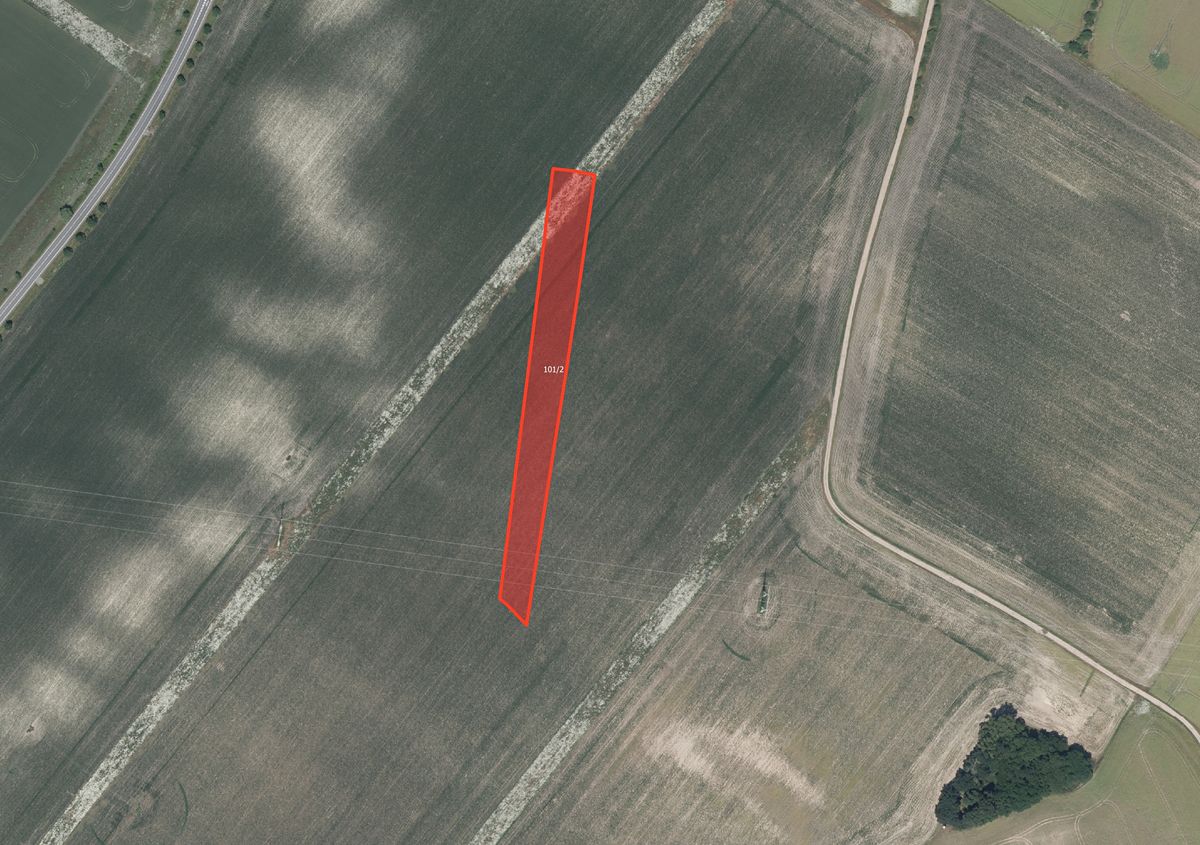 Prodej pole 9855 m², Jestřabí Lhota – fotka 1 z 3