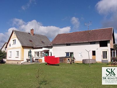 Prodej rodinného domu 190 m², pozemek 1931 m²