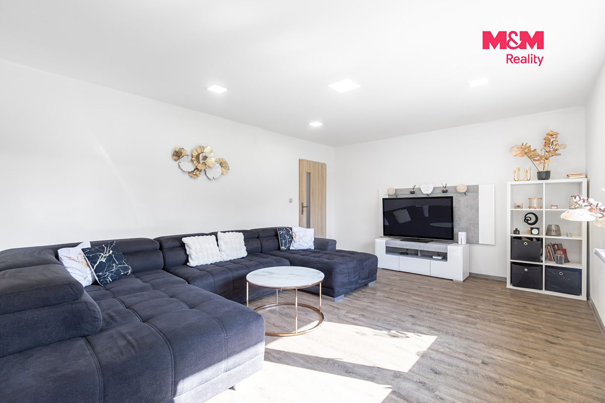 Prodej rodinného domu 150 m², pozemek 1625 m² – fotografie 4