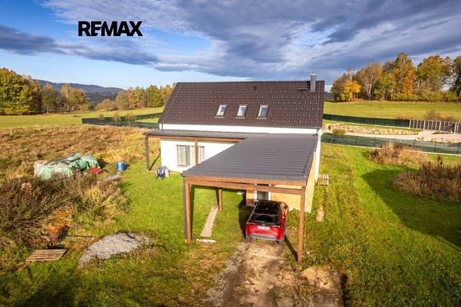 Prodej rodinného domu 160 m², pozemek 1035 m² – fotografie 5